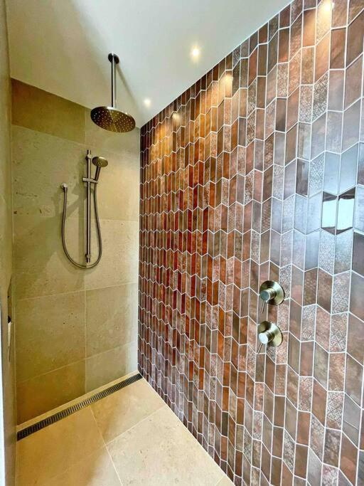 Holiday home Luxury 3 Bedroom With Double Garage